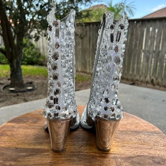 Azalea Wang Western Rhinestoned Silver Ankle Booties Size 8.5 - Picture 5 of 8